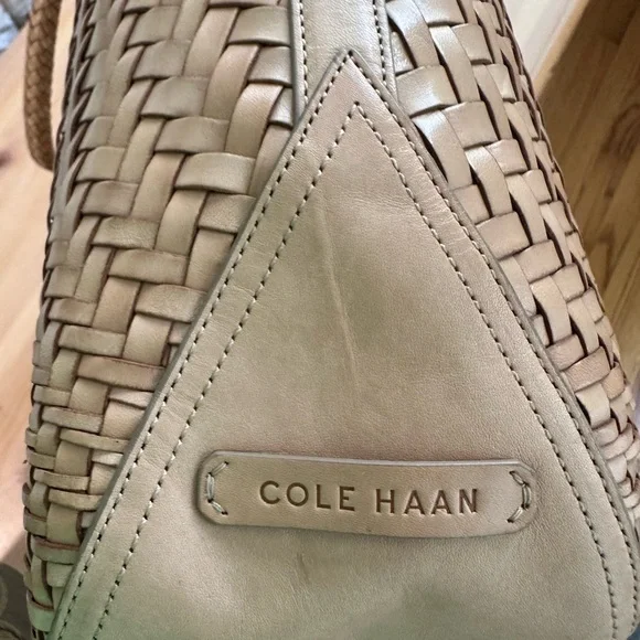 Cole Haan Genevieve Tan Woven Tote EUC - Picture 2 of 13
